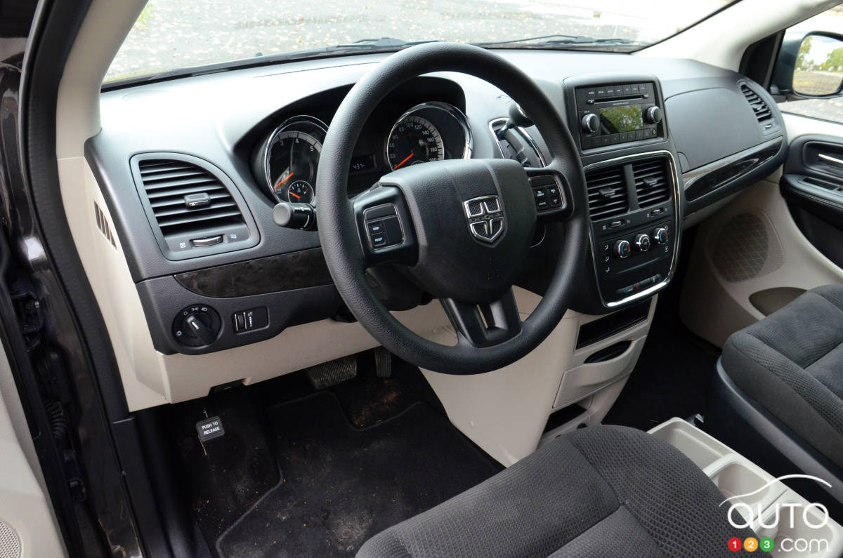 Dodge Grand Caravan 2020, intérieur